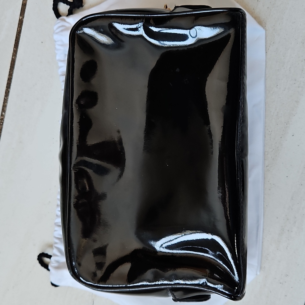 CHANEL Black Patent Leather Cosmetic Bag - Picture 2 of 15